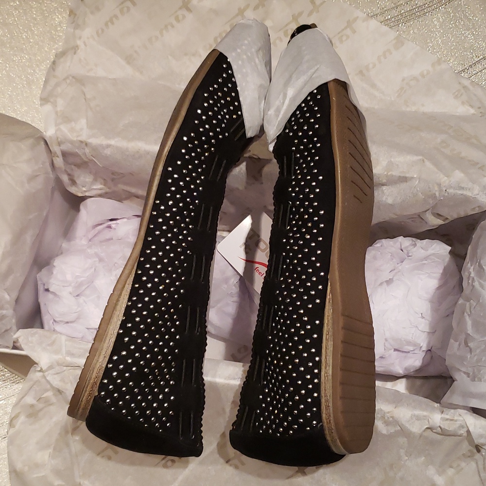 Tamaris NEW Ballerinas Flats Metallic Studs Shoe BLACK Suede Leather Womens 7.5 - Picture 11 of 17